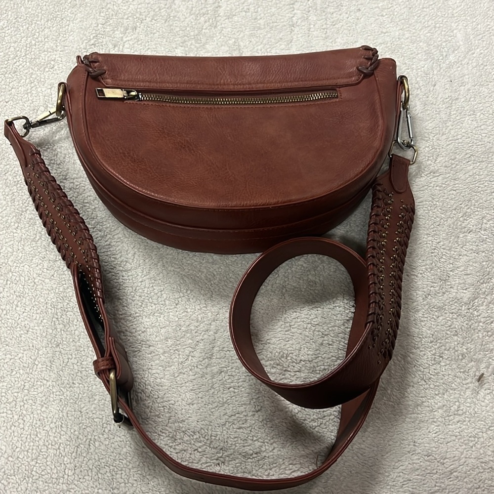 URBAN ORIGINALS Women's The Echo Crossbody Bag - Picture 4 of 10